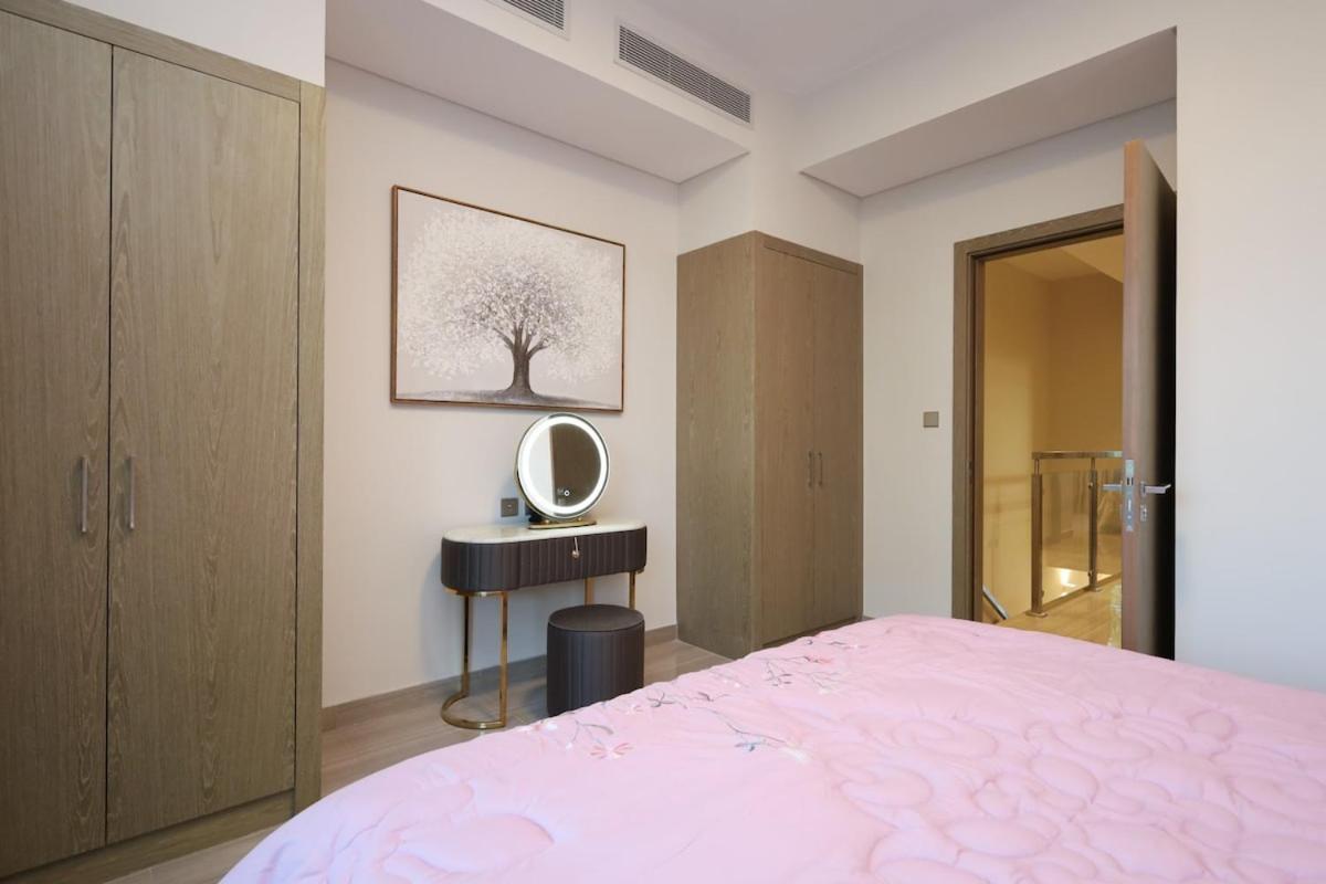 Stunning 4 Bed Villa, Private Pool, Damac Hills دبي المظهر الخارجي الصورة
